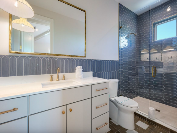 Lido Key Ten Bedroom Steps to  Beach Luxury Rental Walk to St. Armands Circle WOW!